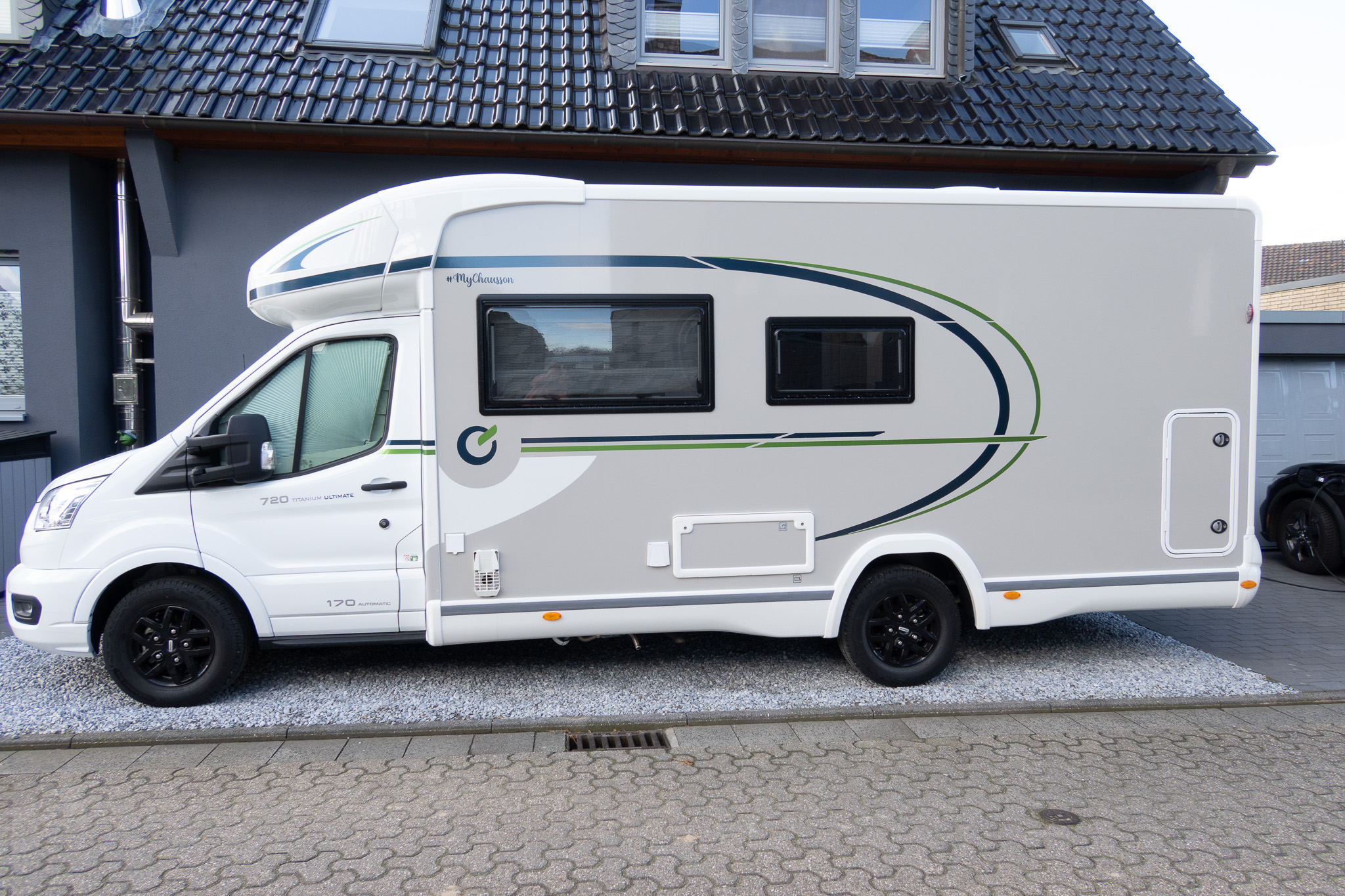 Chausson Titanium 720